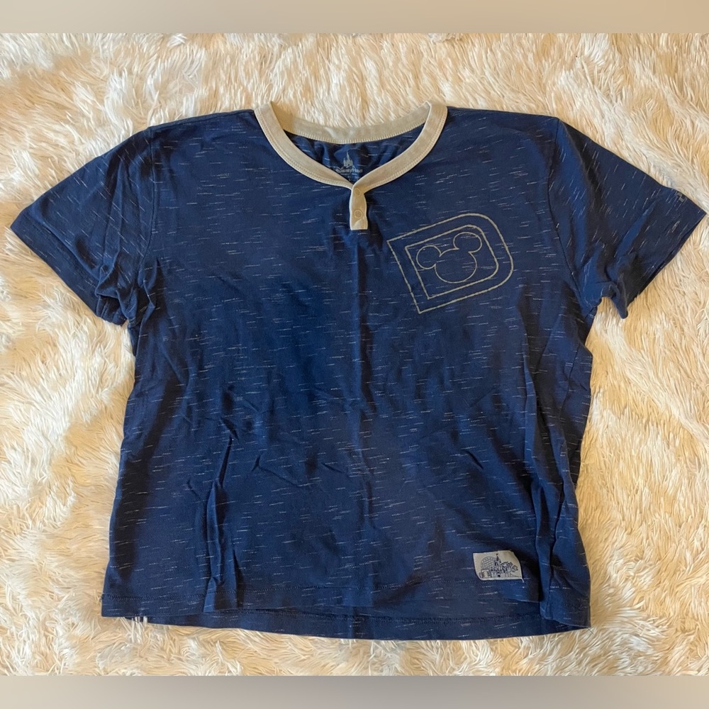 Disney Parks T Shirt Size M - Picture 2 of 3